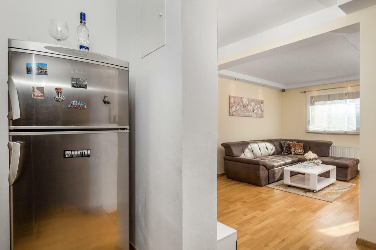 Apartamento Apartman Javor Otočac Exterior foto